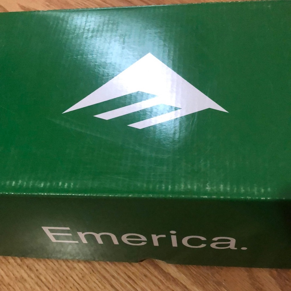 Emerica skateboarding shoe. Wino g6 slip ons. Size 10.5 mens